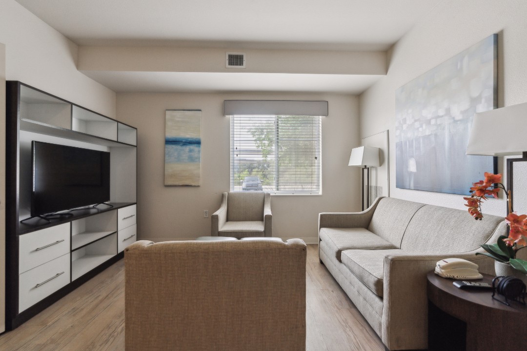 Simplicity At the Rim · Unit 1118  3/2