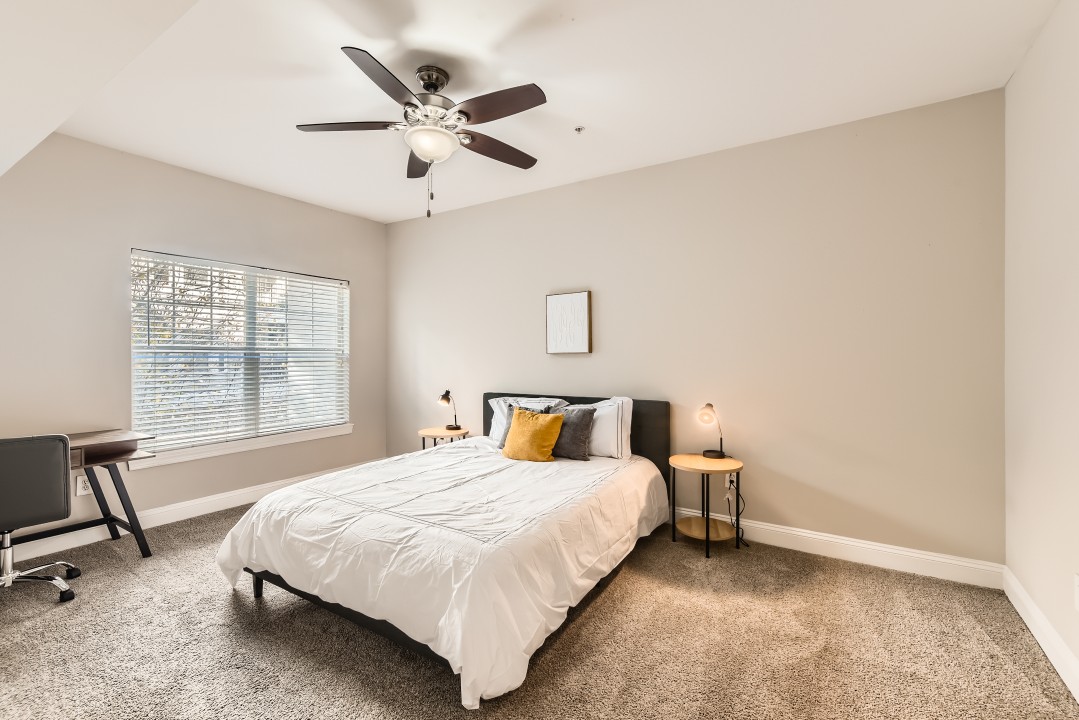 Crest at Midtown · Unit 2302 2/2