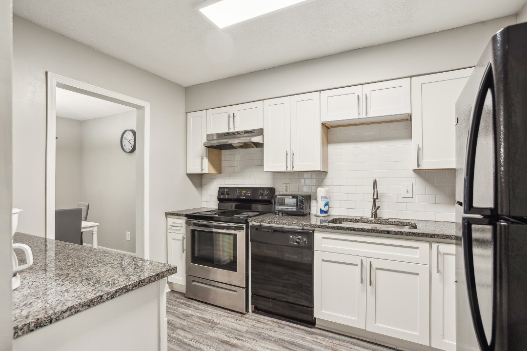 Crest at East Cobb 1812E · Unit 2/2