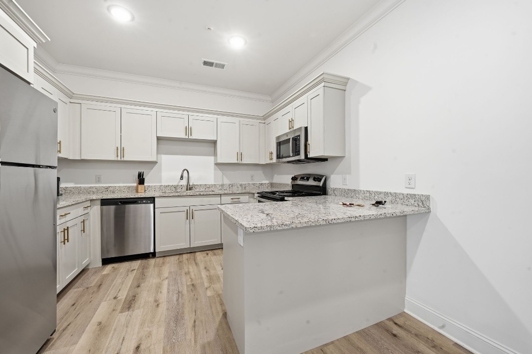 St Andrews Villas · Unit 1706 2/2