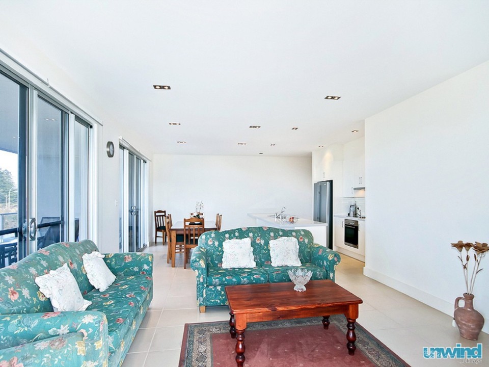 Positioned as a value-for-money alternative to luxury accommodations, offering a relaxed, home-like atmosphere without compromising on space or convenience.