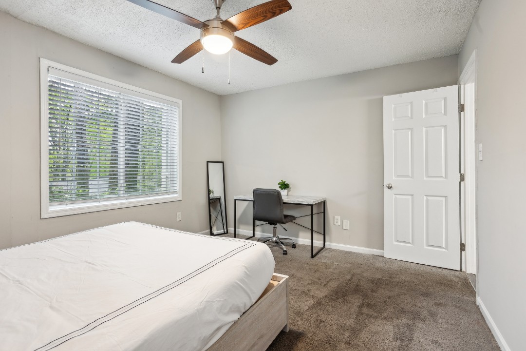 Crest at East Cobb 1832B · Unit 1/1
