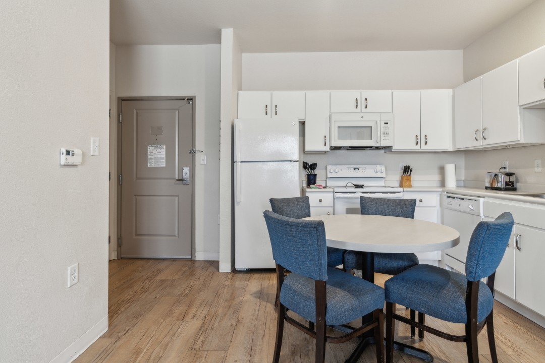 Simplicity At the Rim · Unit 1116  2/2