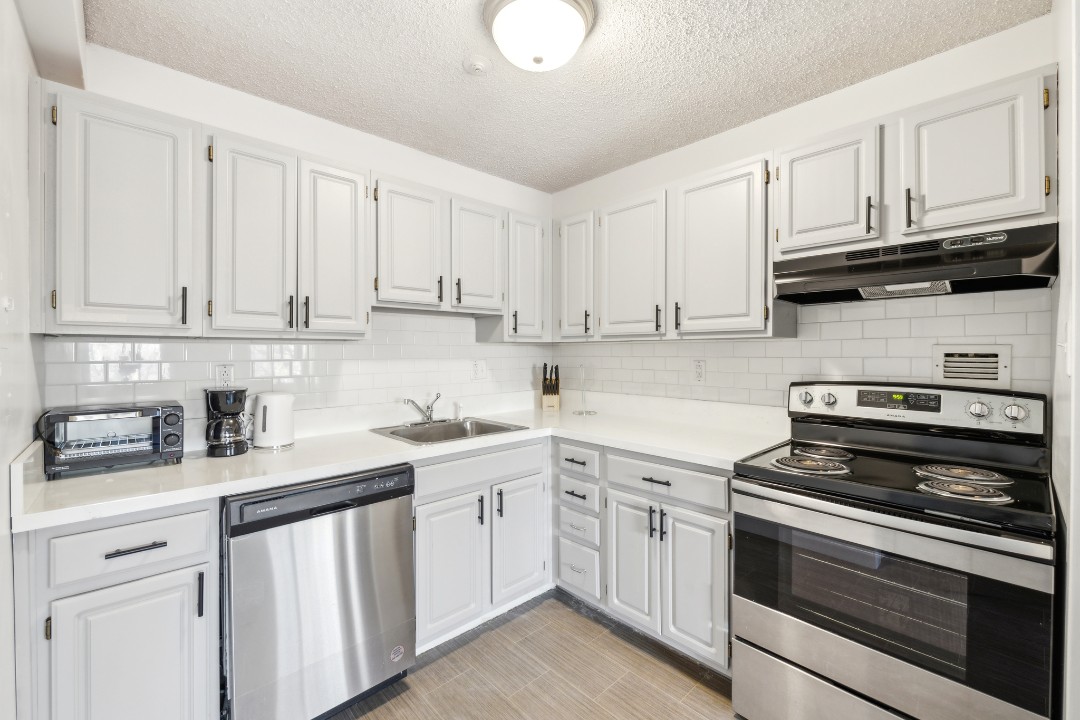 Legacy at Imperial Village · Unit 601 2/2