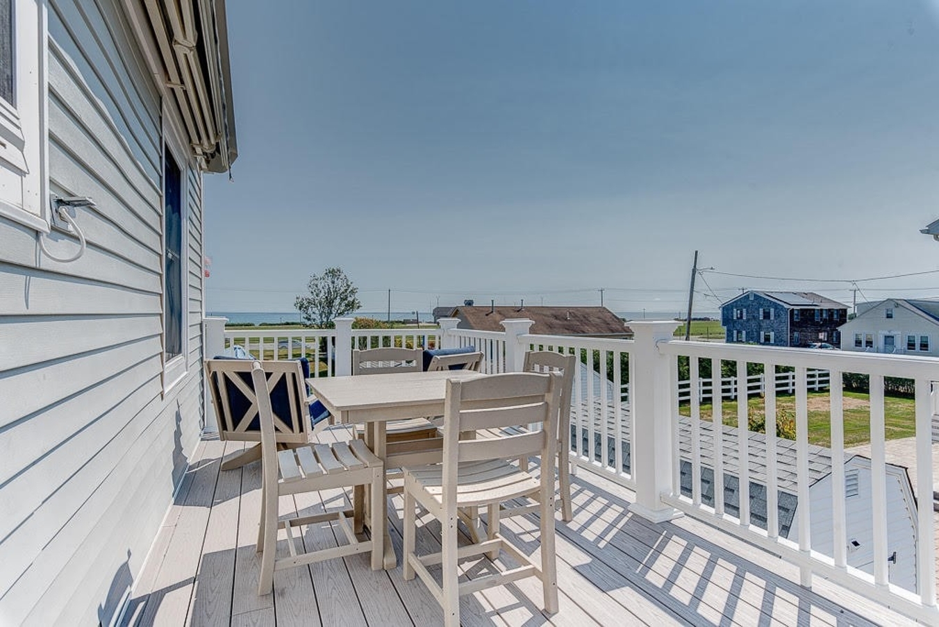 Breathtaking views & steps from Scarborough Beach in Narragansett, RI