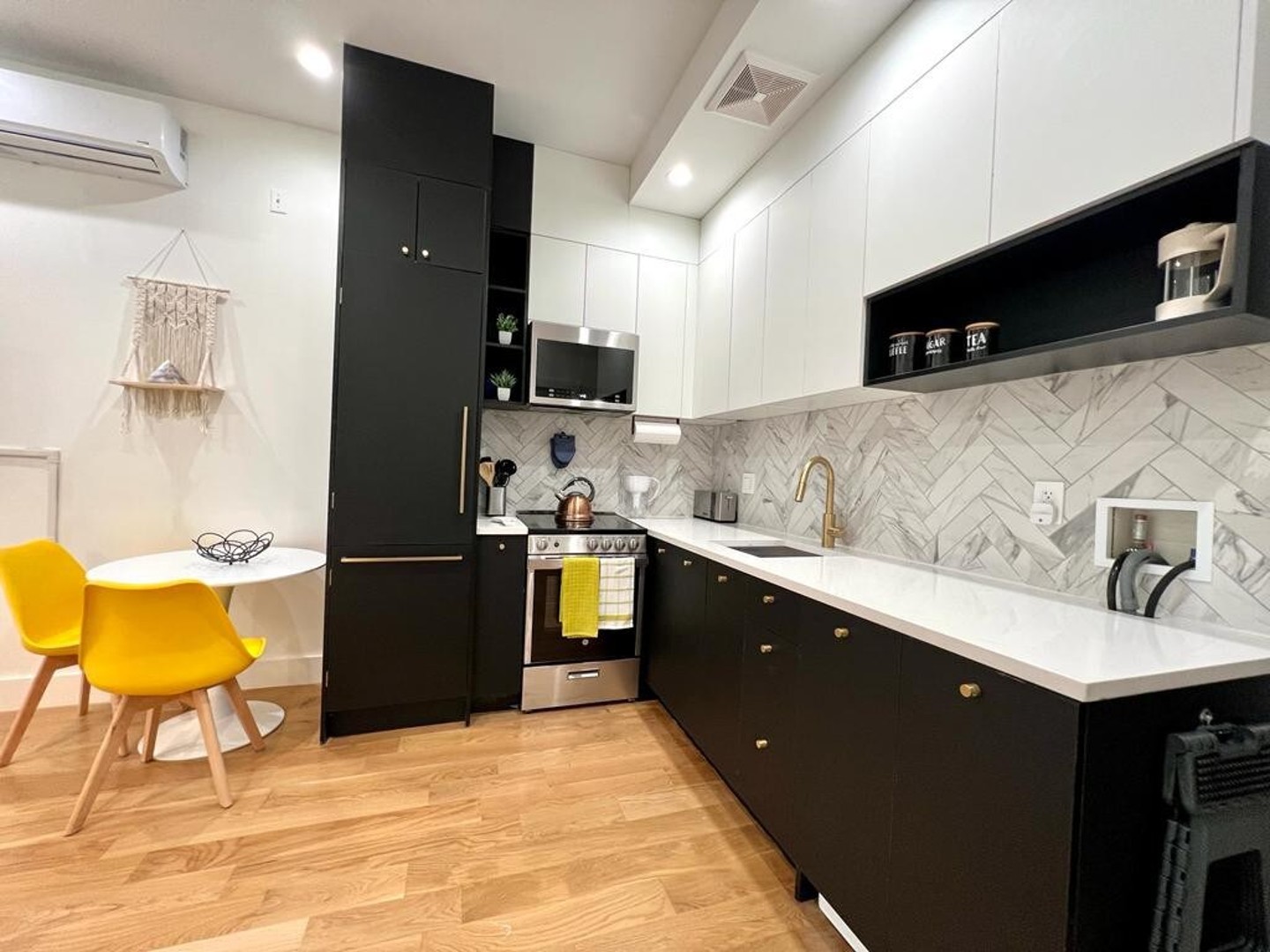 Winthrop # 2B Charm Modern — photo 3