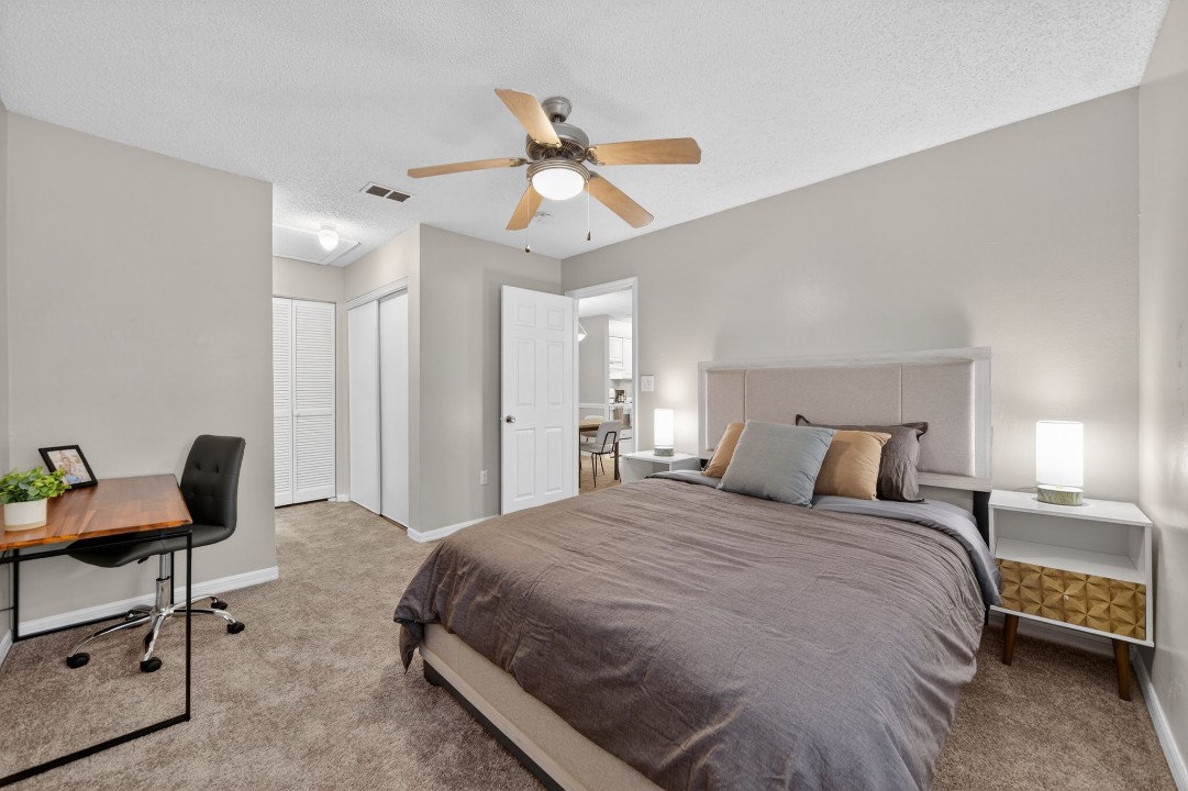 Avenue · Unit at Winter Springs 03-207 1/1