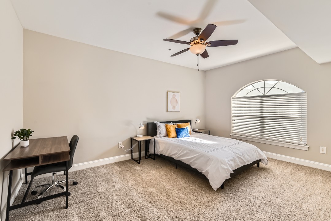 Crest at Midtown · Unit 3501 2/2