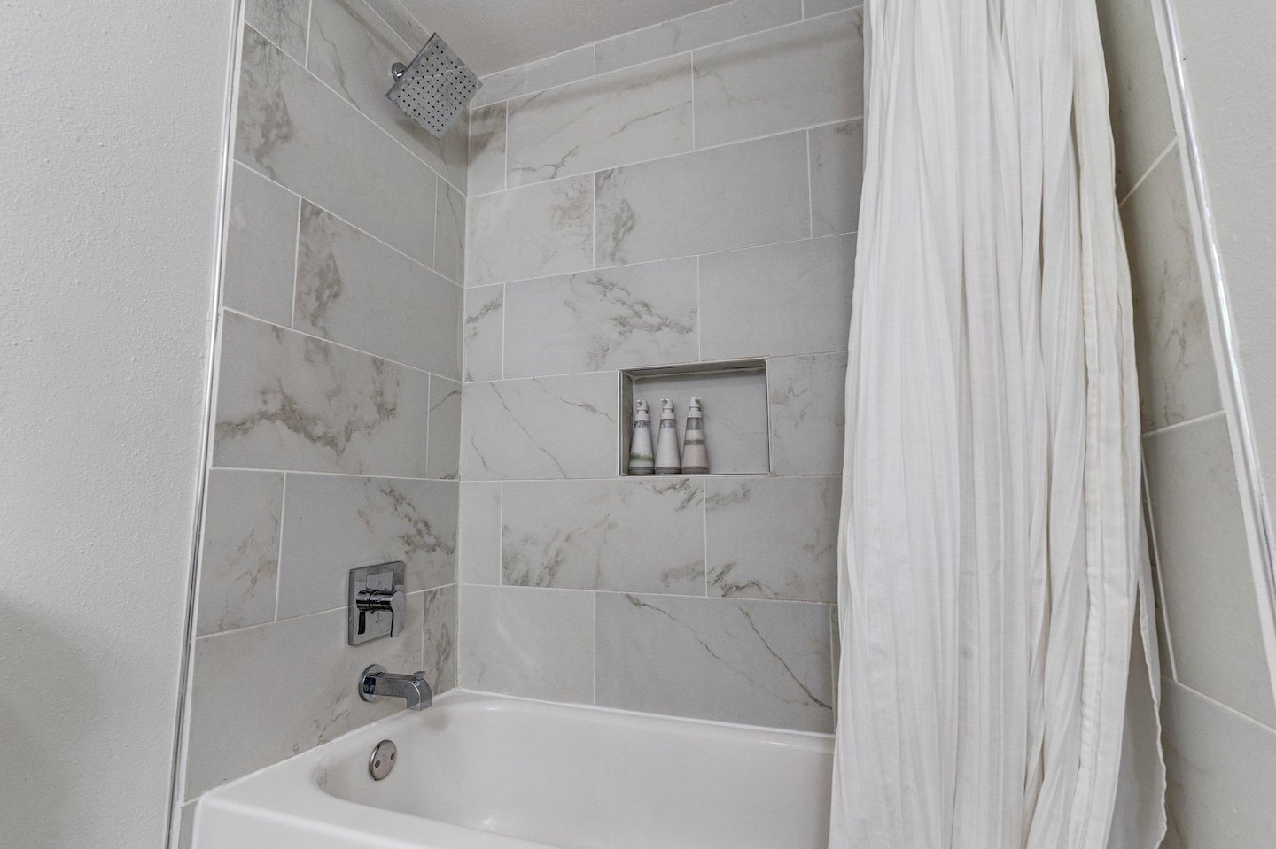 En suite Master Bathroom shower