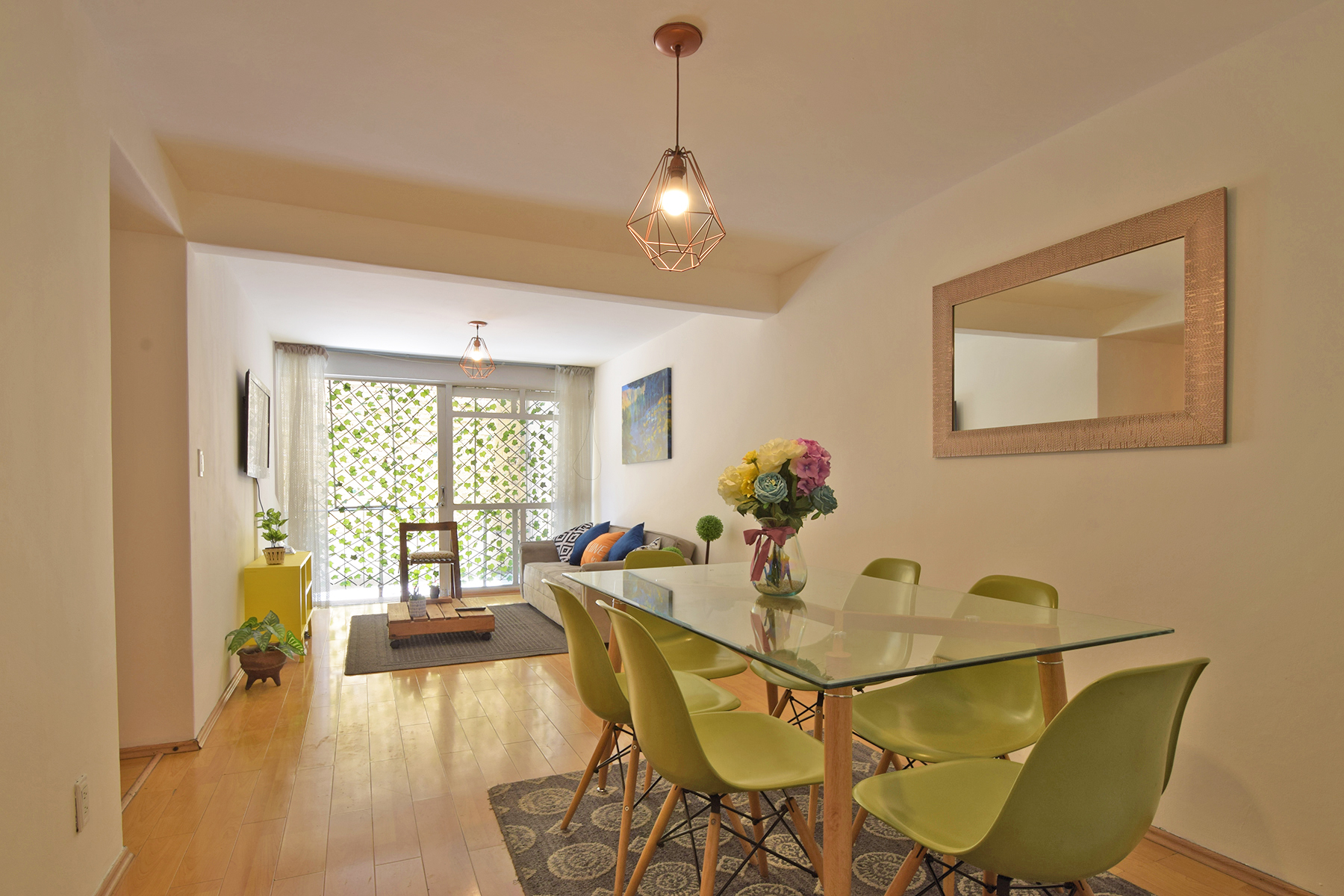 listing card gallery