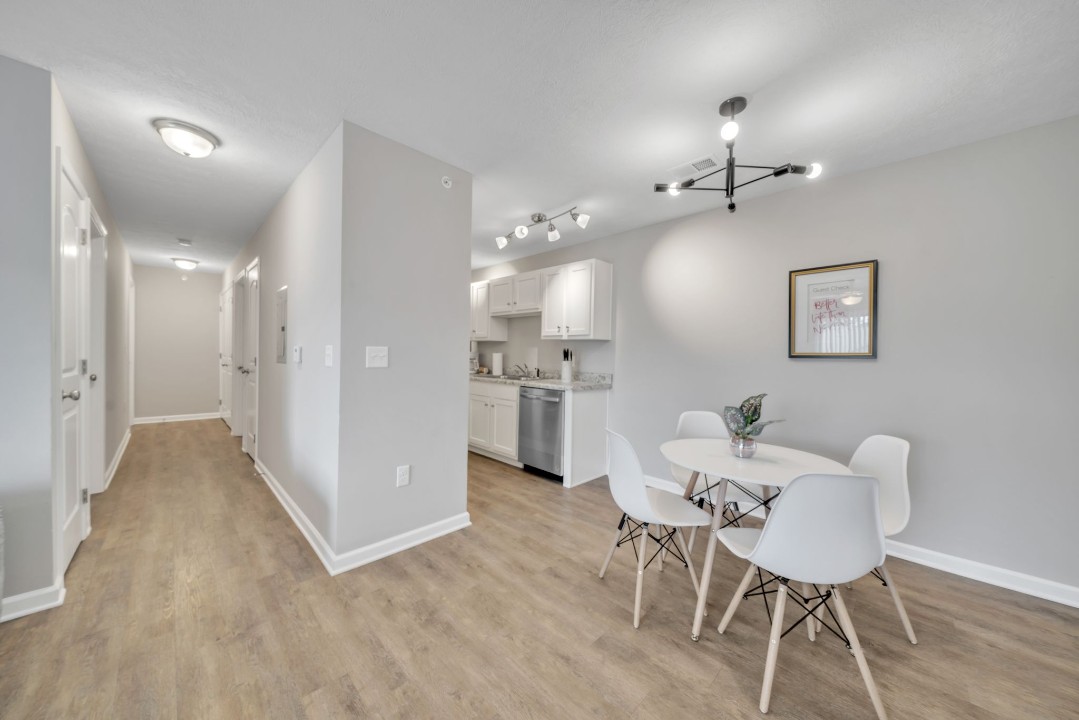 Stonecrest 712, · Unit 2/2