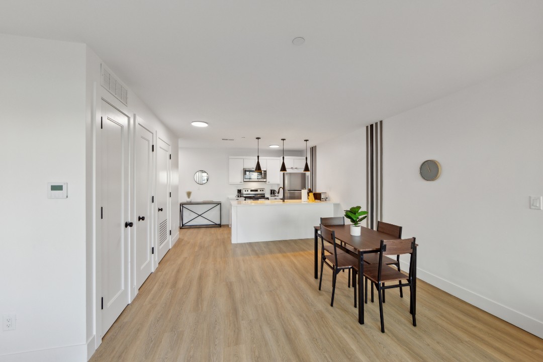 Market View Residence · Unit 505 1/1