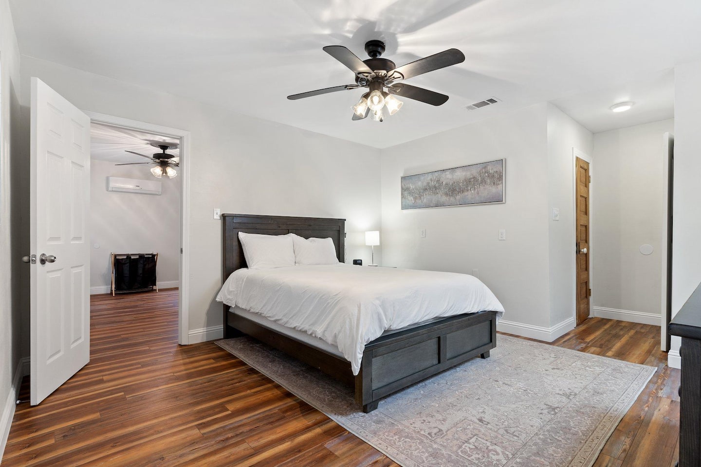 Fifth Bedroom | Queen Bedroom