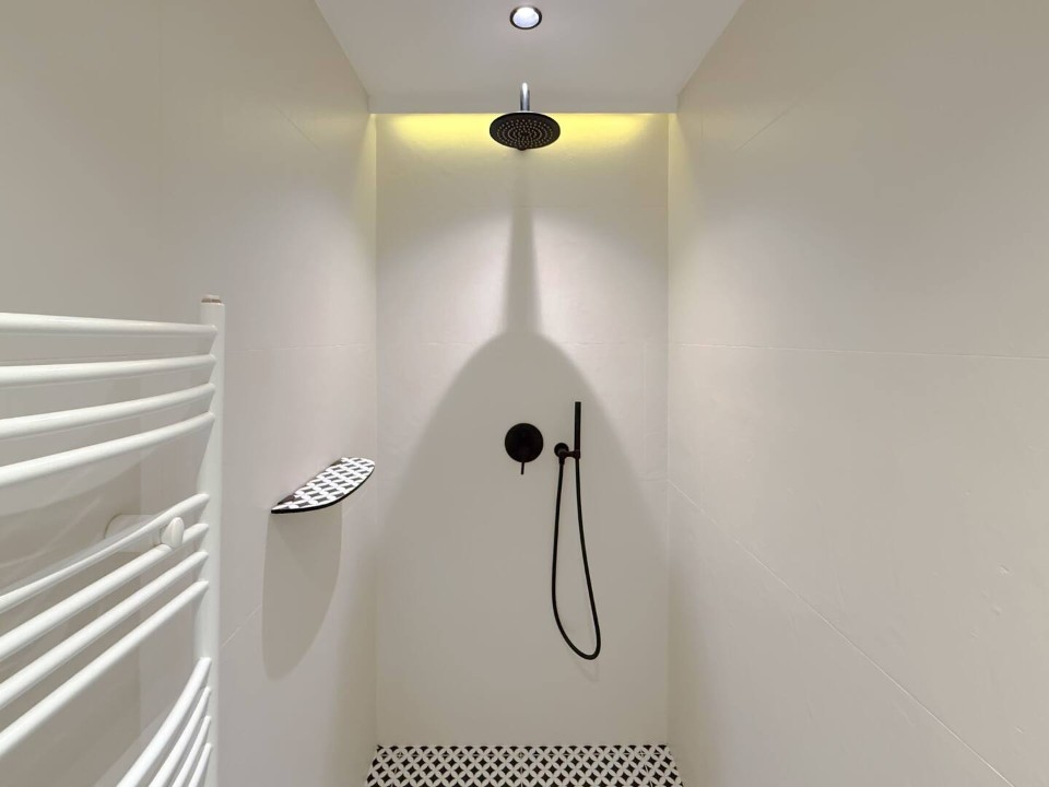 Property thumbnail 9