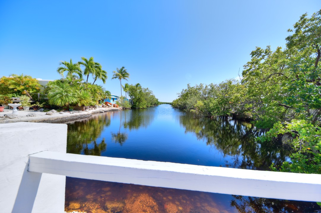 Windy Point Oceanfront in Geiger Key — Windy Point Oceanfront in Geiger Key