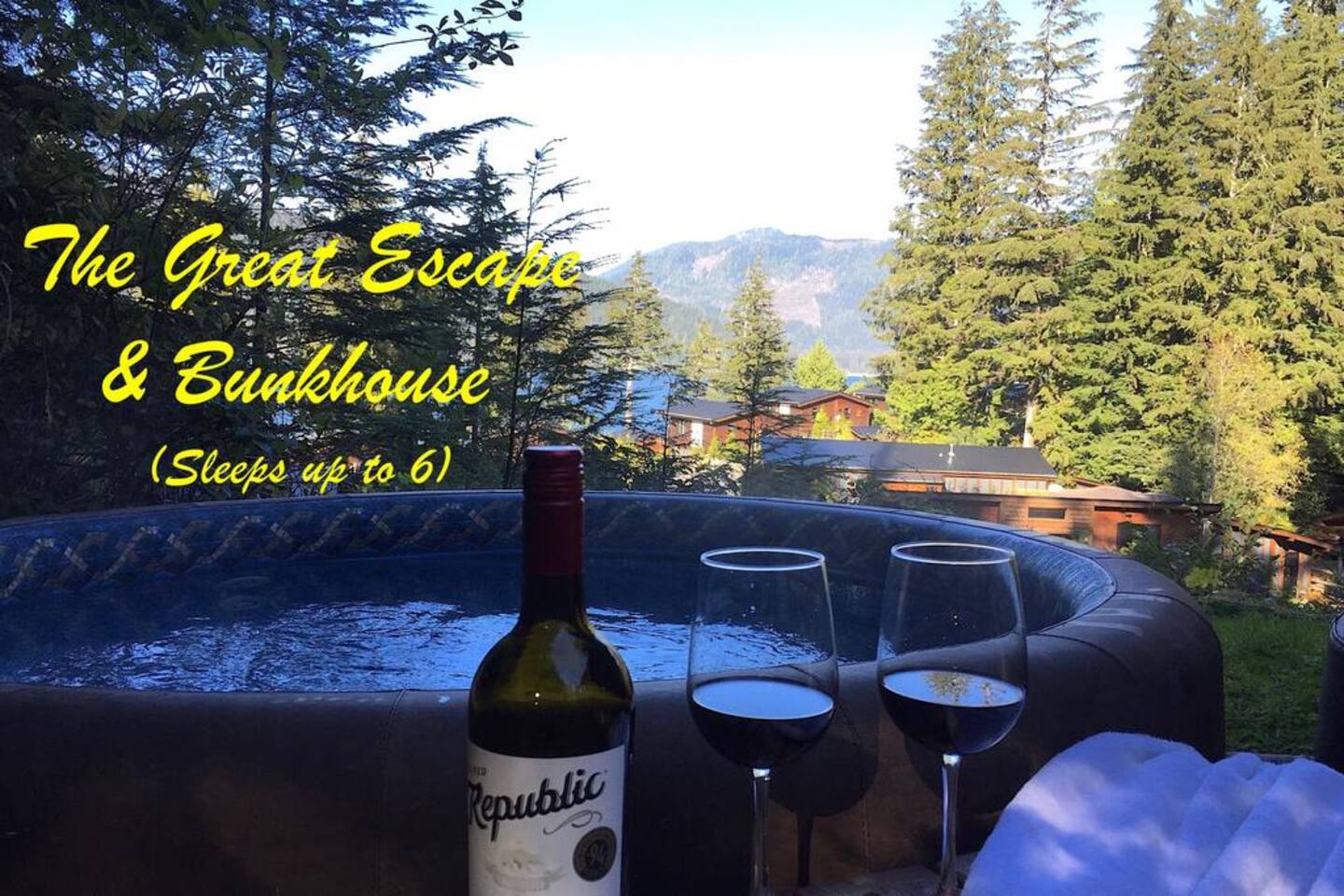 Secluded Hideaway With Hot Tub And Stunning Views - Charming Oasis - Vancouver Island