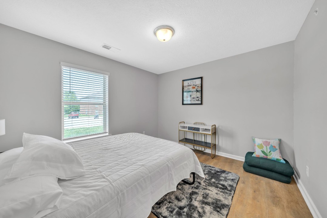 Stonecrest 722, · Unit 2/2