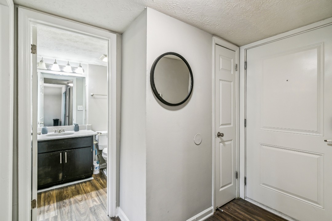 Vinings · Unit 3203 1/1