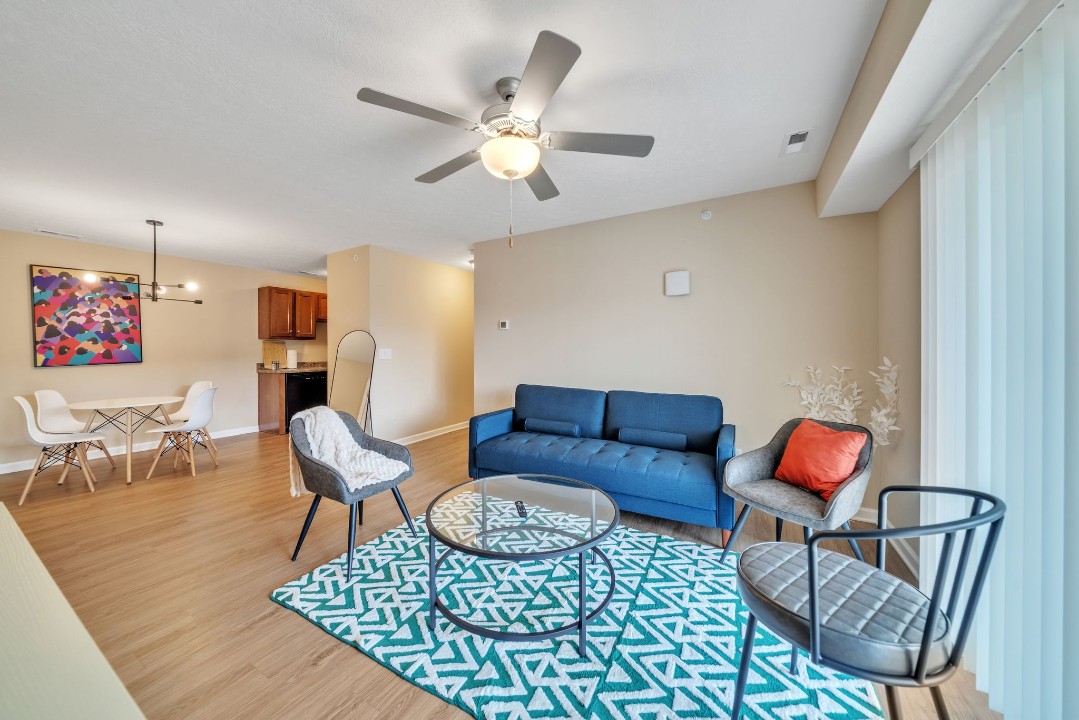 Stonecrest 701, · Unit 2/2