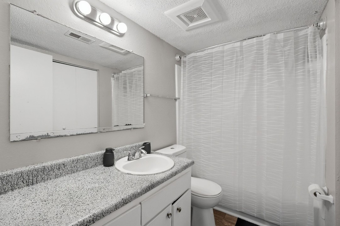 Tucker Square 2/1.5 · Unit 1302C