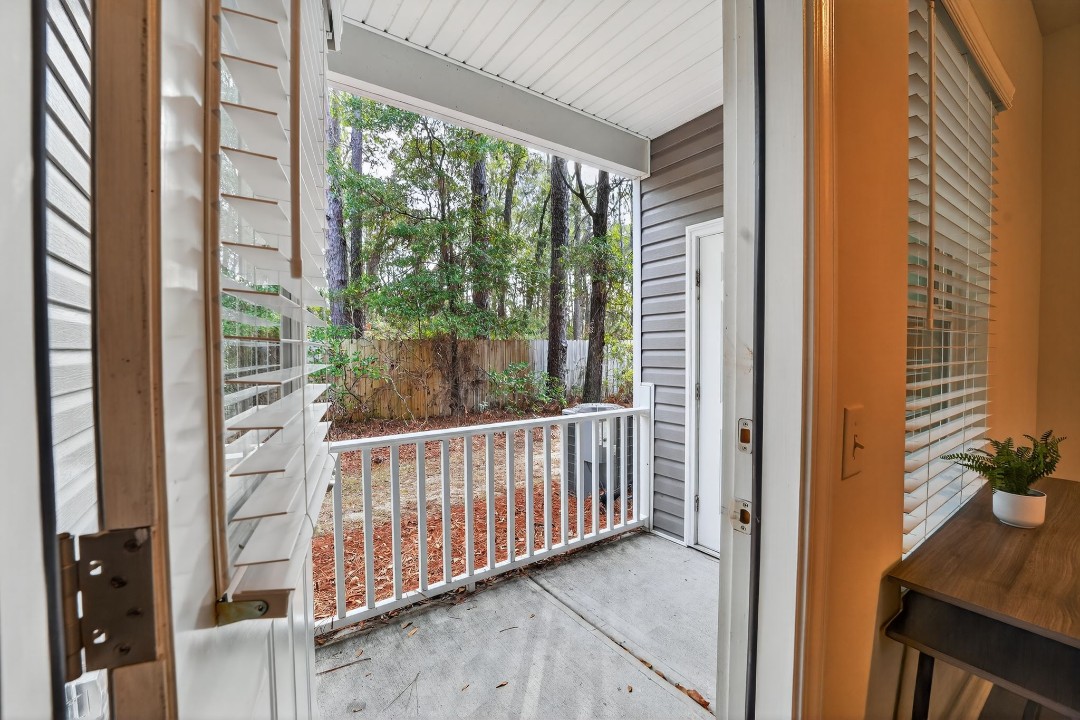 Hickory Grove · Unit 705 2/2