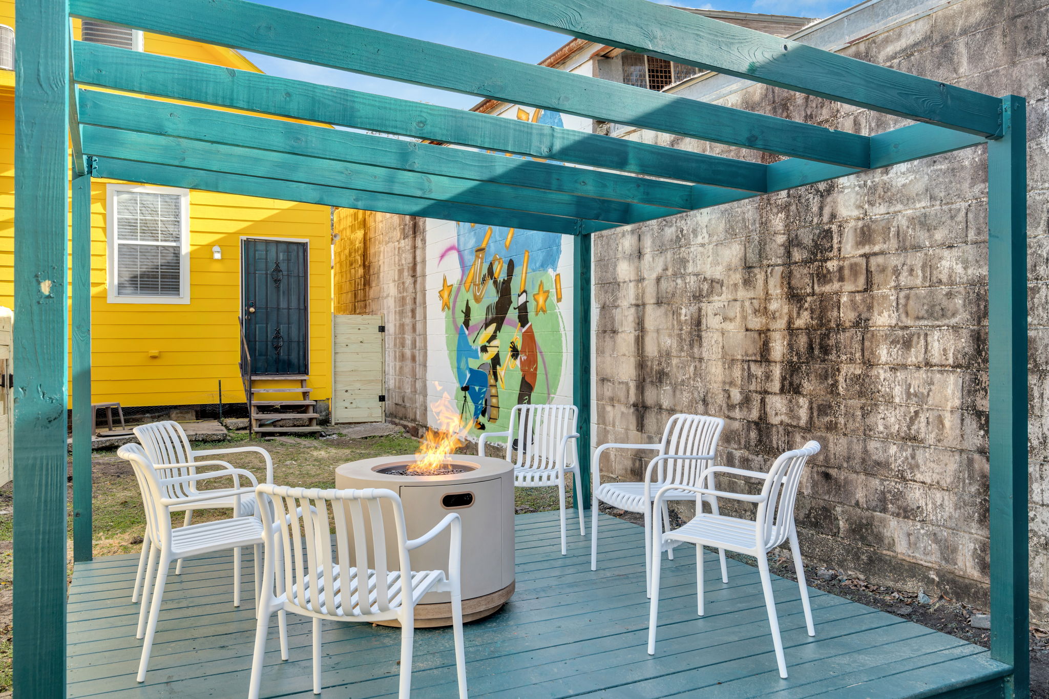 Spacious MidCity Shotgun • Local MG Stay!