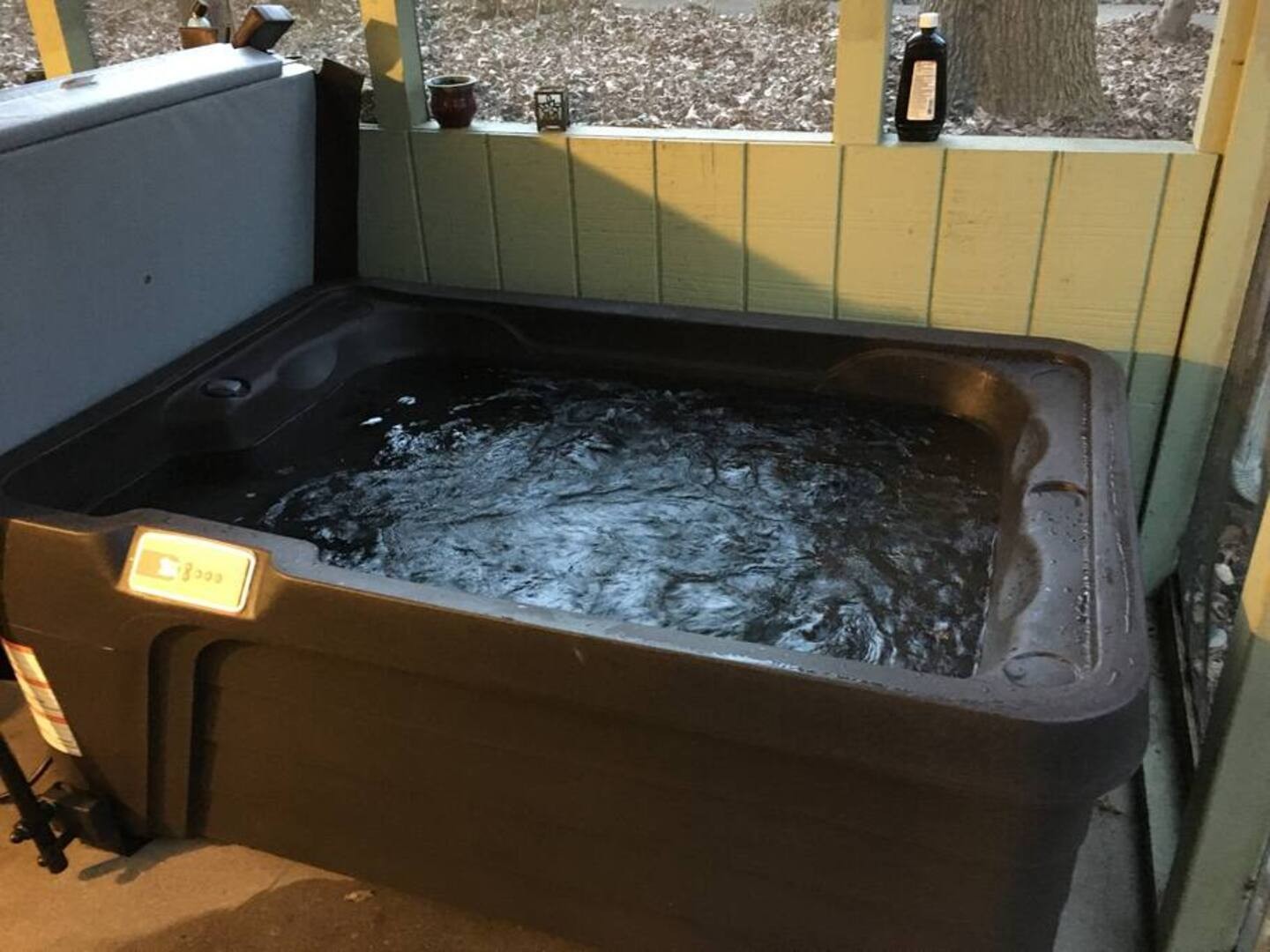 Hot tub in screened porch