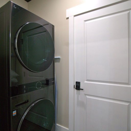 Washer & Dryer In-Unit – Perfect for Extended or Family Stays