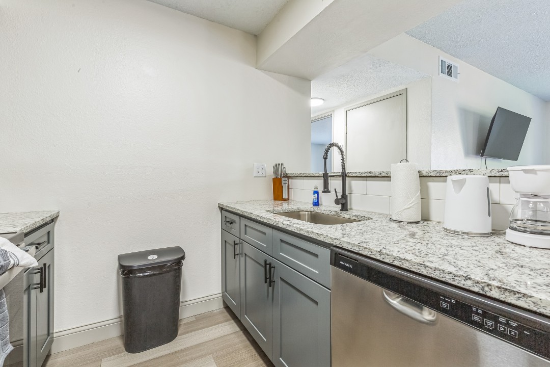 Rosehill Pointe · Unit 122 2/1