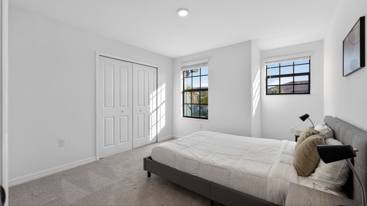 Landings at Westport · Unit 2020
