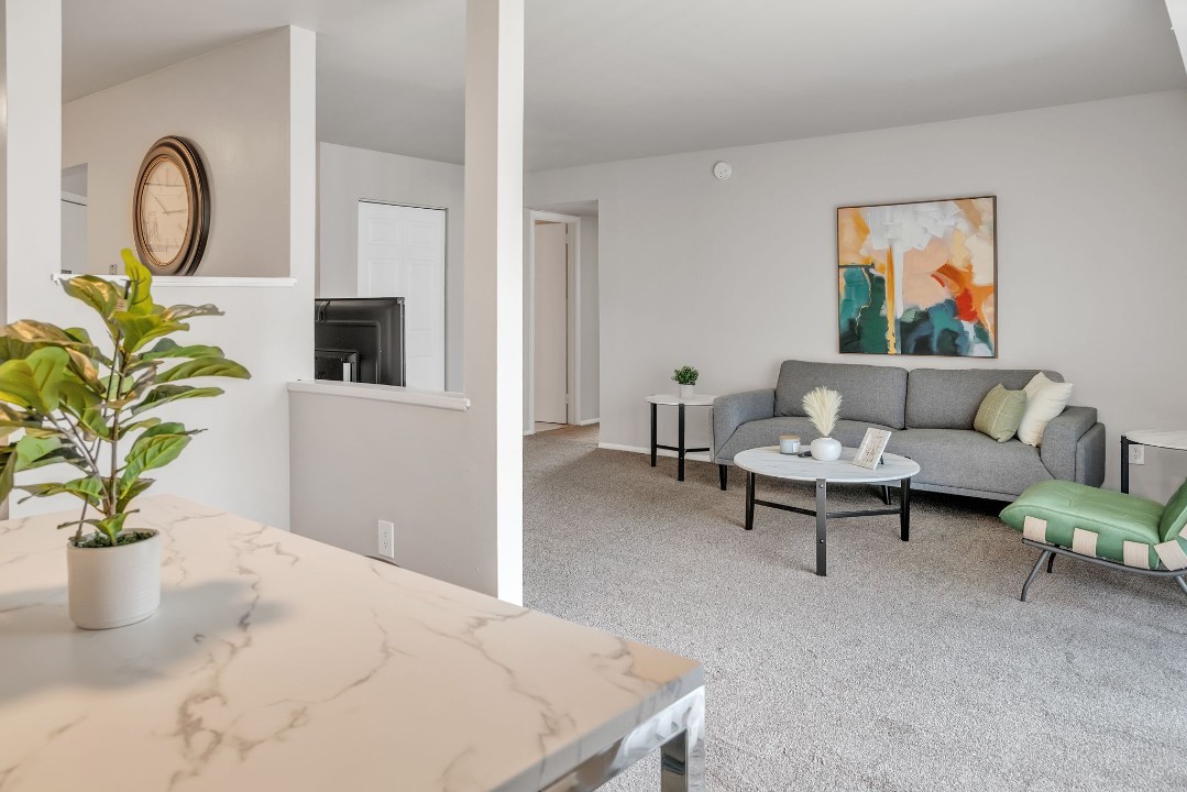 The Chateau, 306 Shipley Rd · Unit apt 610, 2bd/2bth