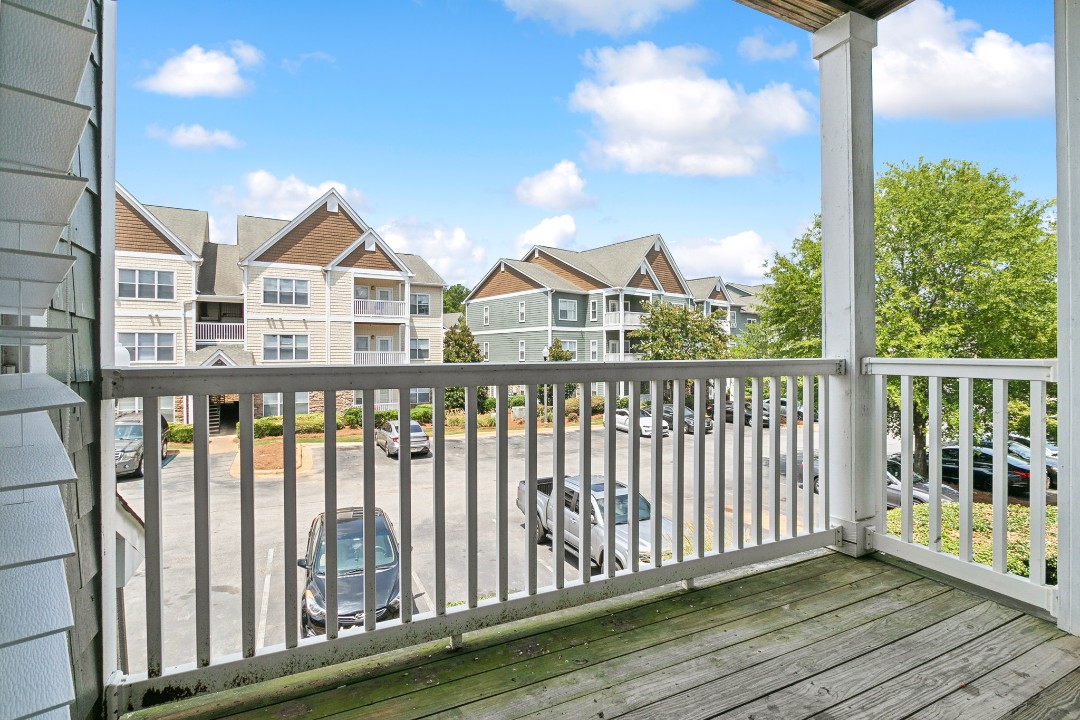 The Verandas, 2123 Calgary Crescent, · Unit 1/1