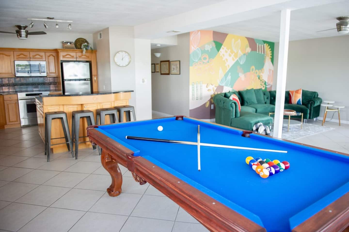 Waterfront •Pool Table • SUPs• 3 Min Walk to Beach — Indian Rocks Beach, FL — vacation rental