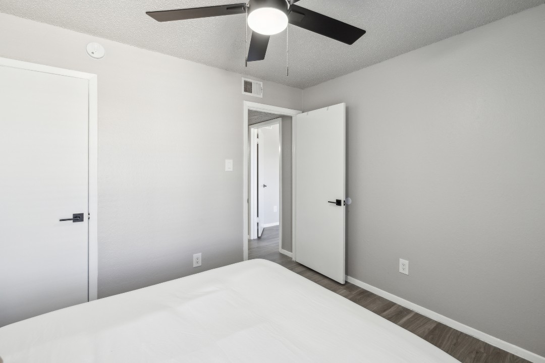 The Landry · Unit 283 2/1