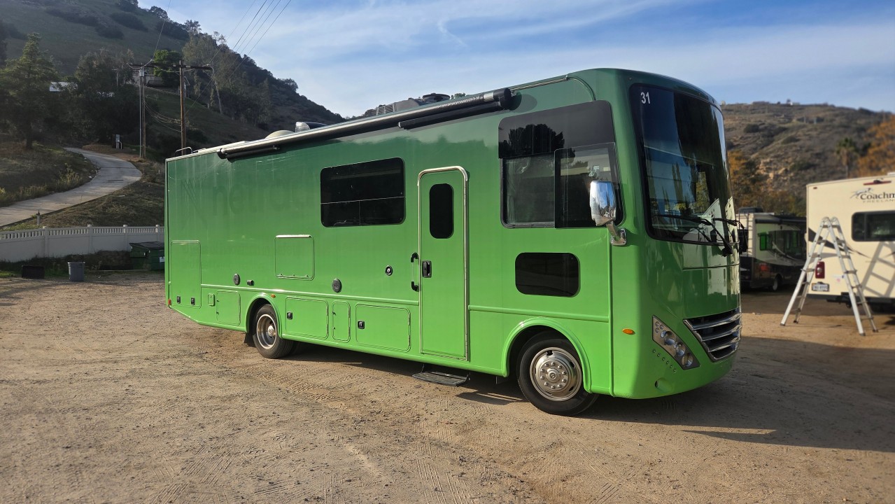 [31] 2018 XL – Class A – Hurricane