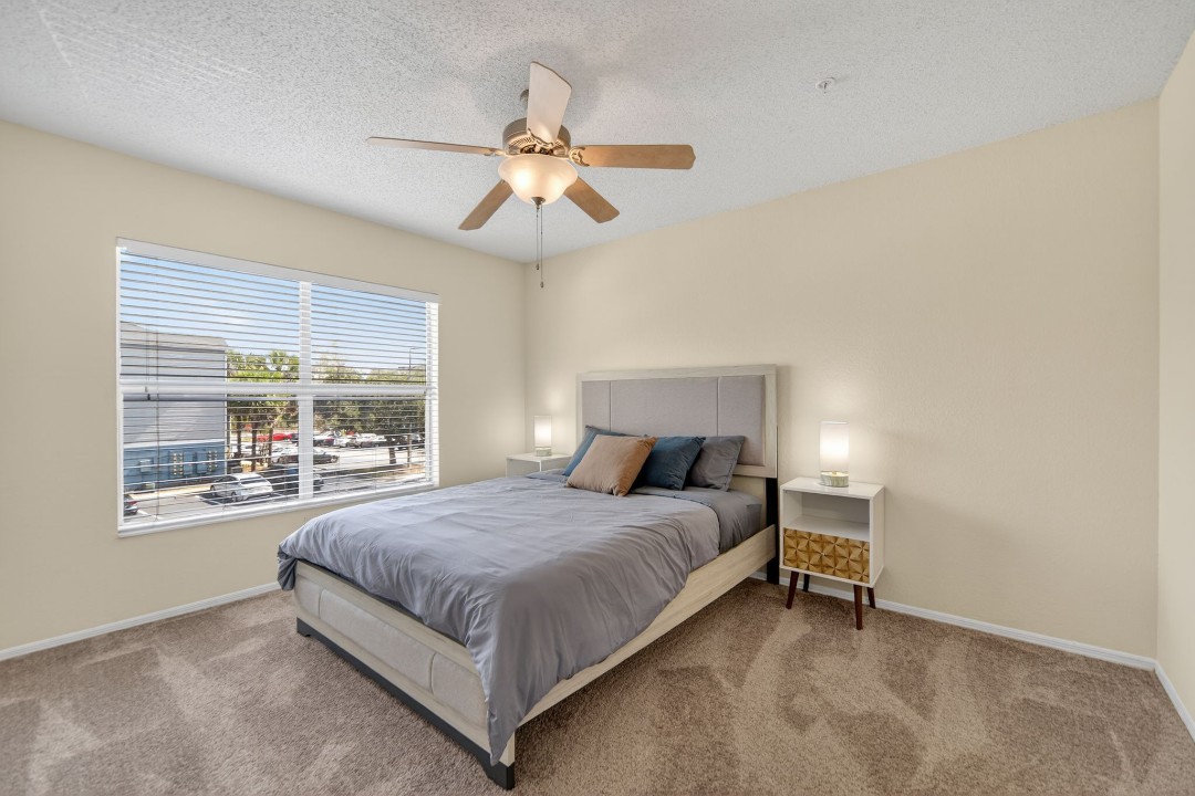 Avenue · Unit at Winter Springs 29-203 2/2