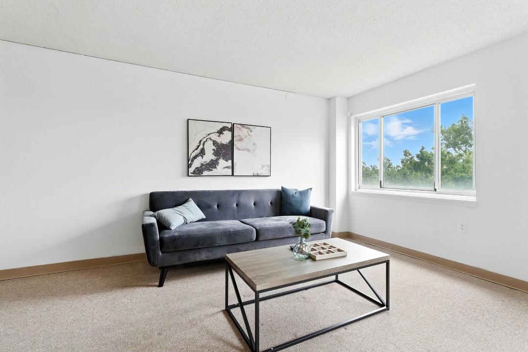Legacy at Imperial Village · Unit 602 2/2