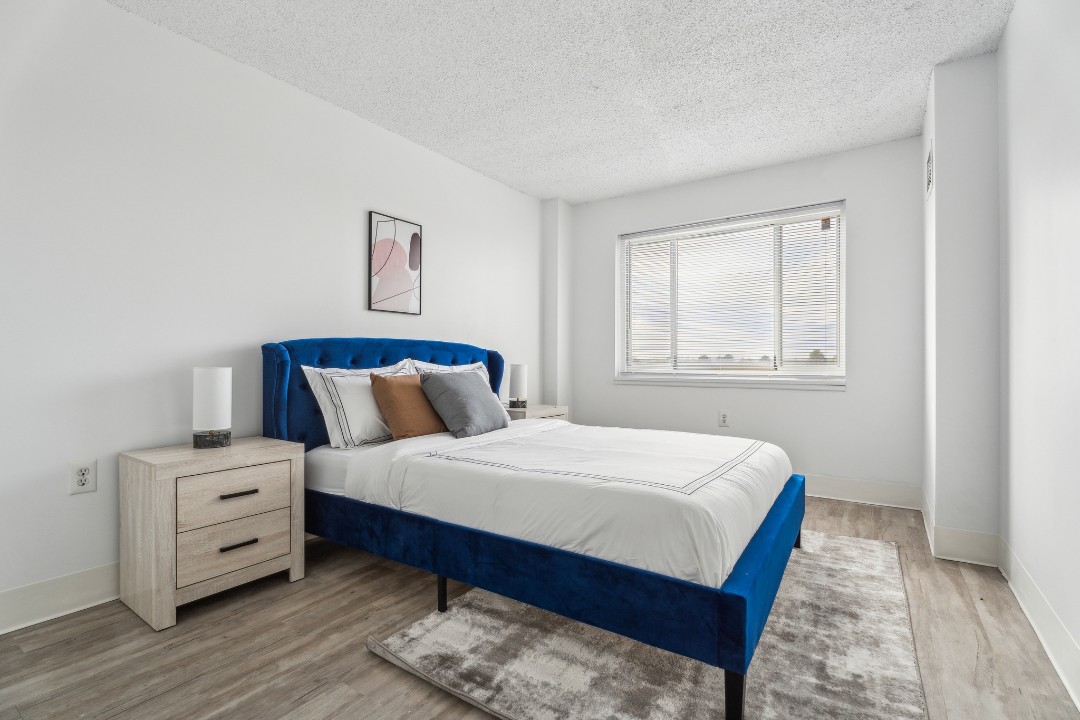 2 Bedrooms · Signature layout
