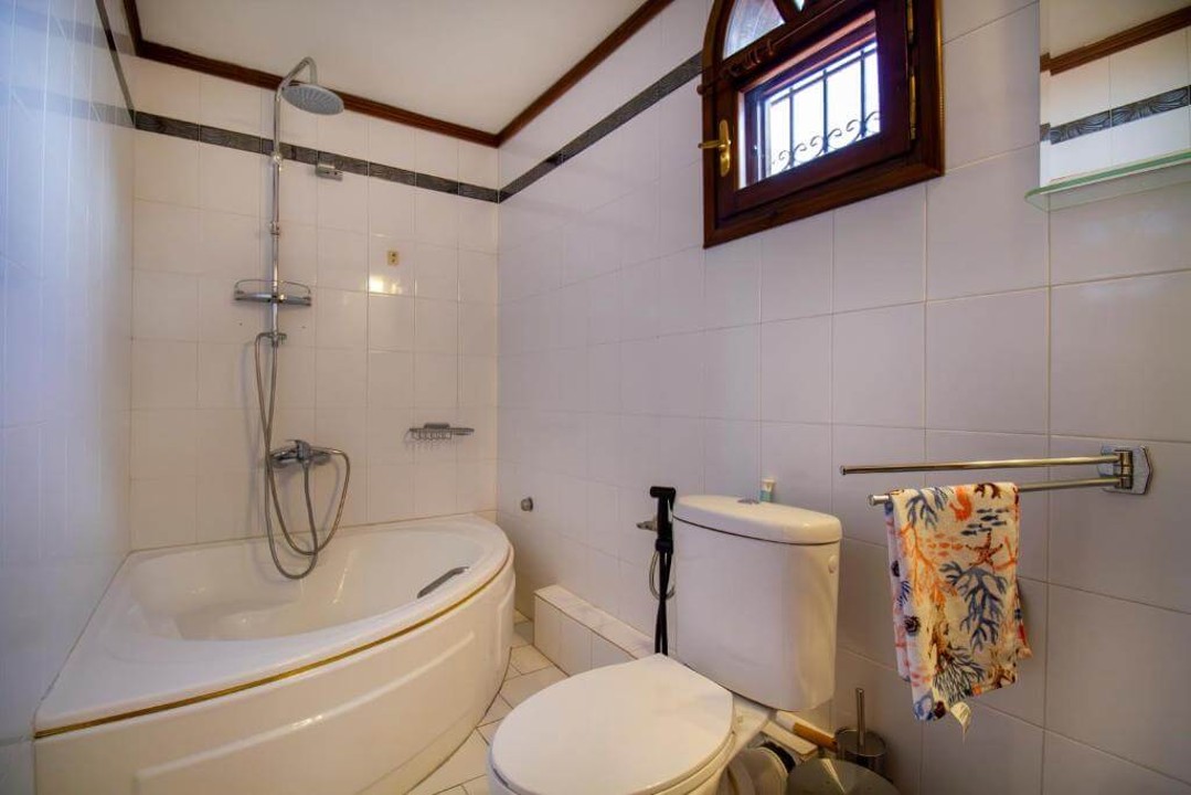 Property thumbnail 28