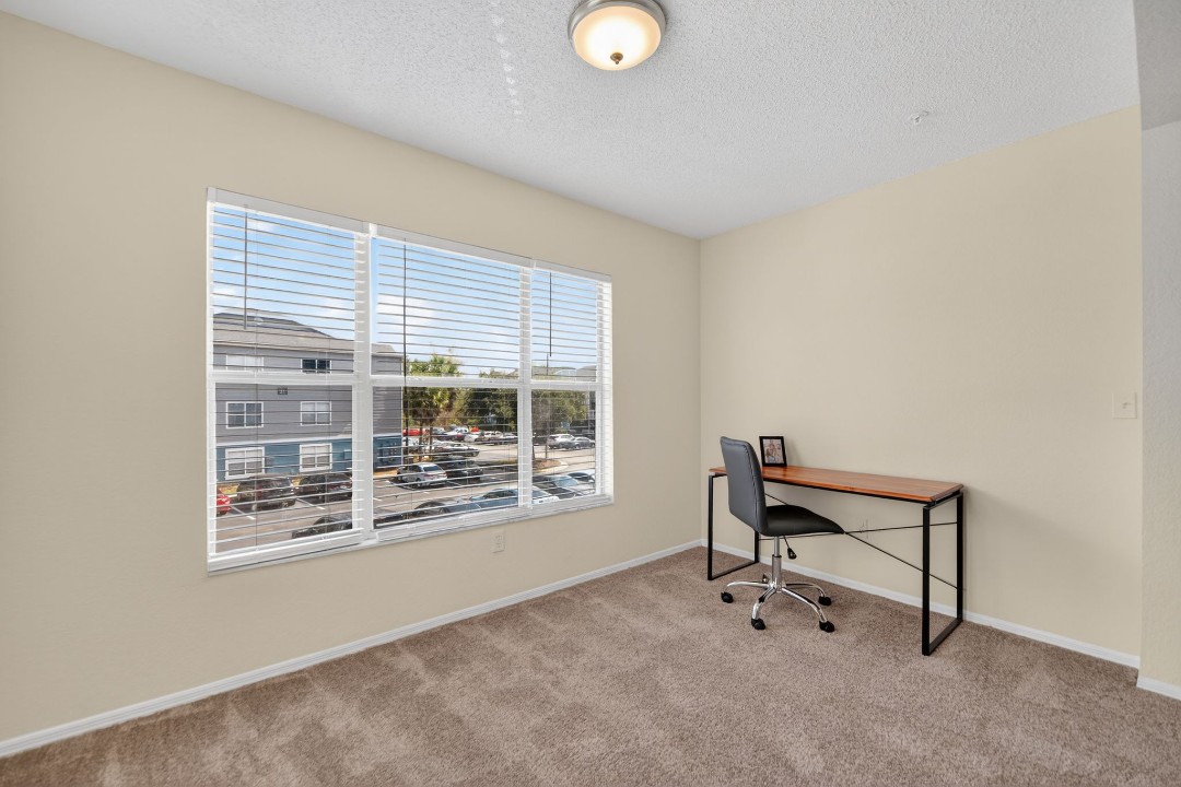 Avenue · Unit at Winter Springs 29-203 2/2