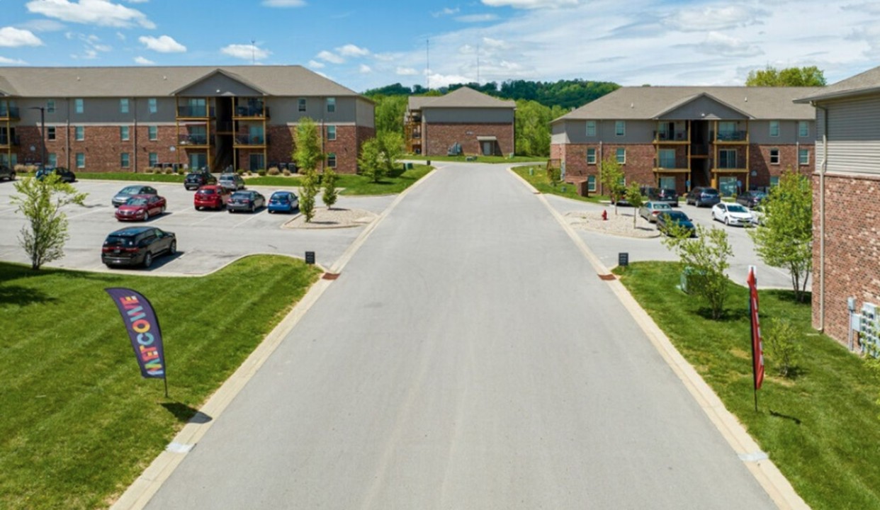 Stonecrest 910, · Unit 2/2