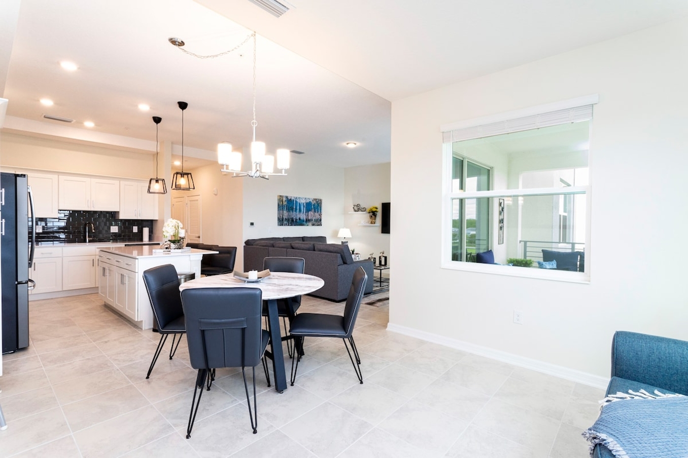 With an elegant style, our dining area is perfect for quality time with your loved ones