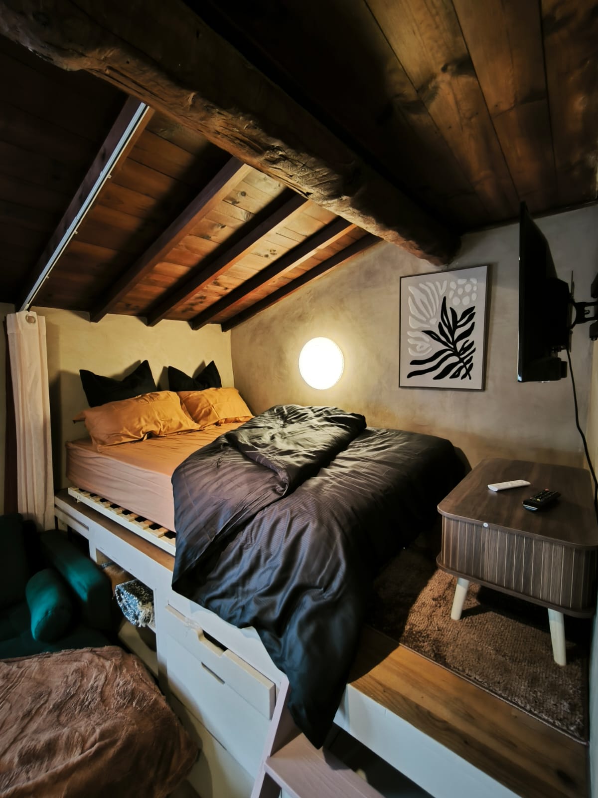 Historic center, top floor & view