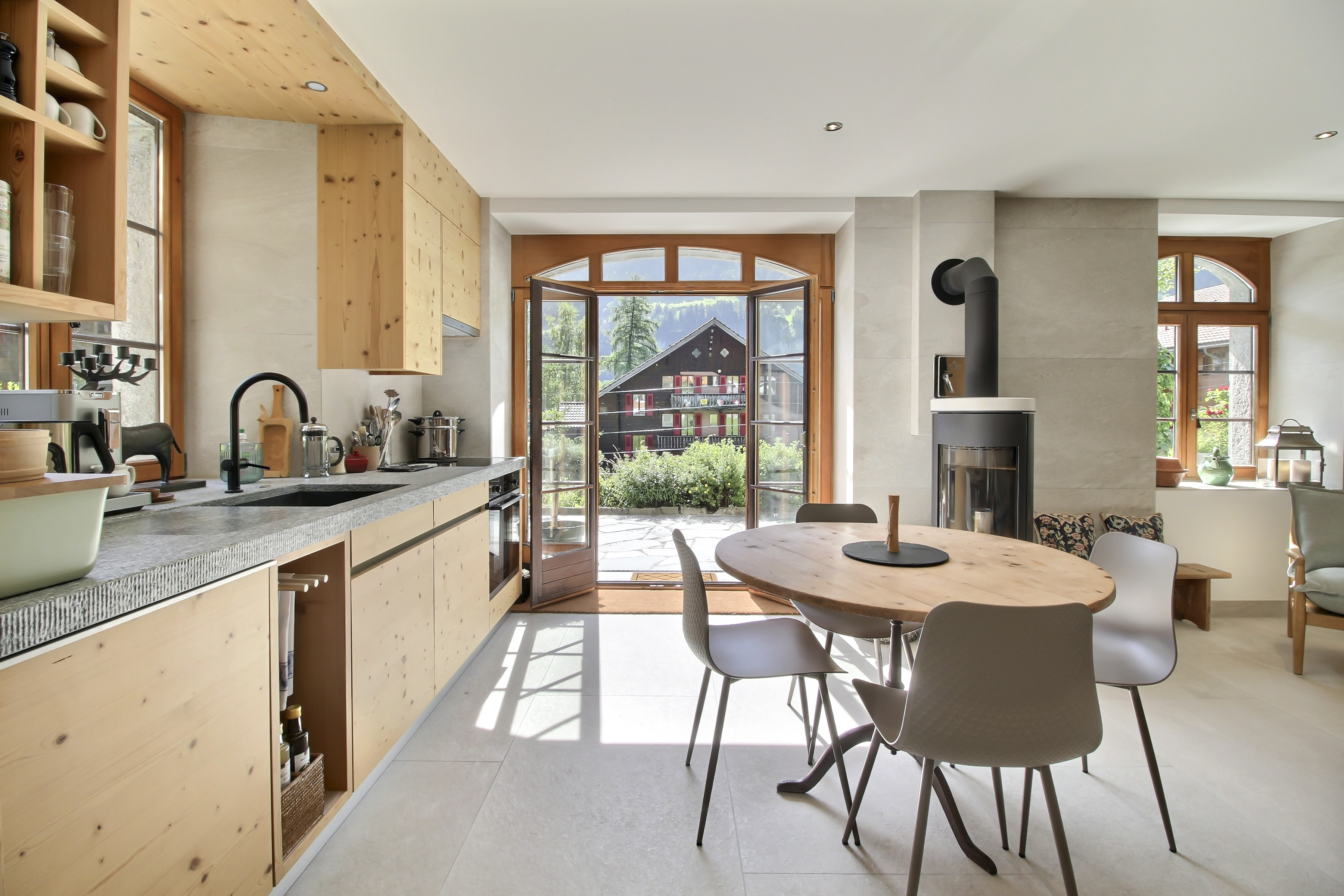 Garden | Heart of the village | Swedish Stove in Champéry, VS