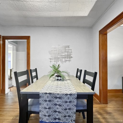 Eat in dining room - beautiful hardwood floors