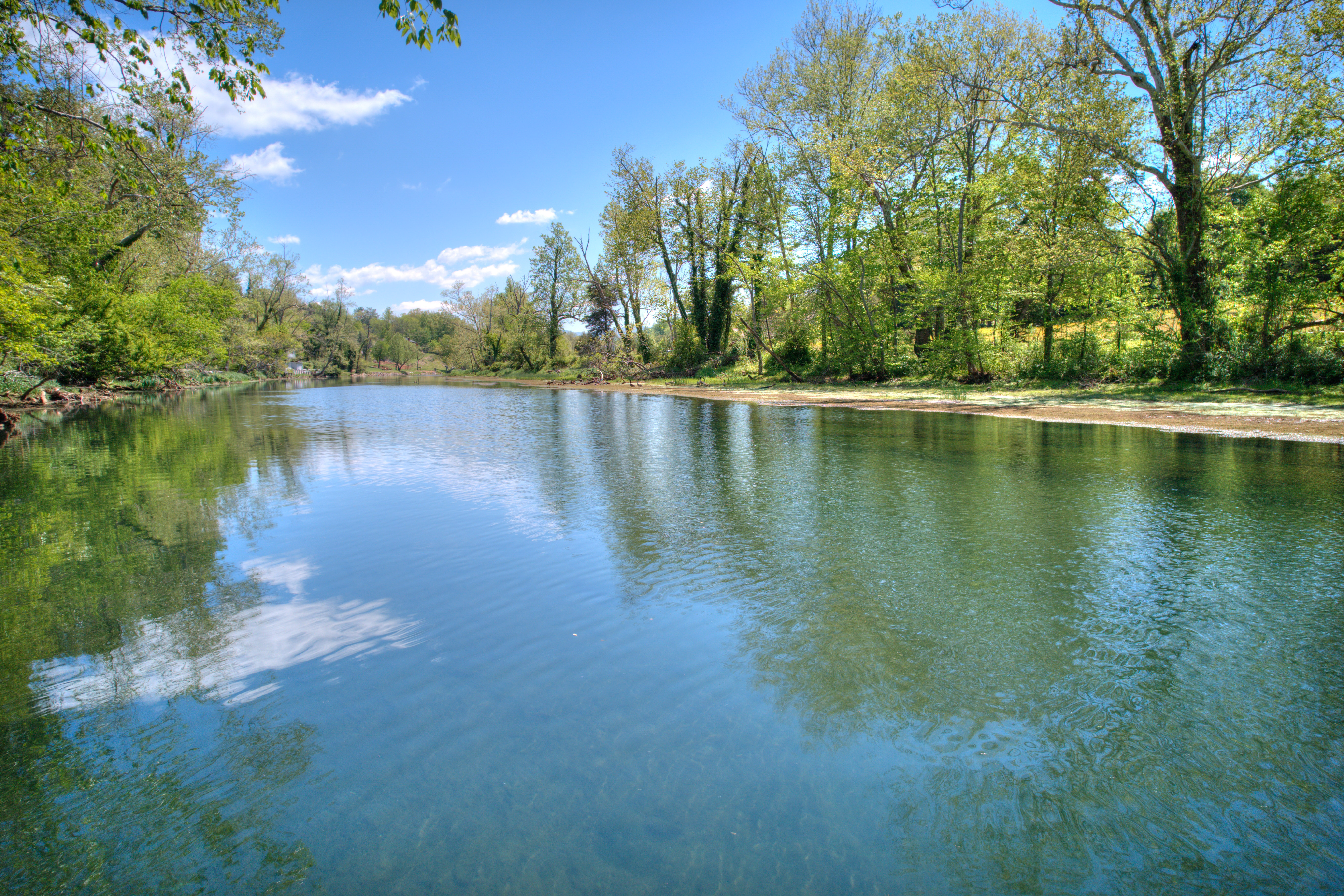 Tranquil Riverside Getaway ~ Private Dock ~ Porch photo 4