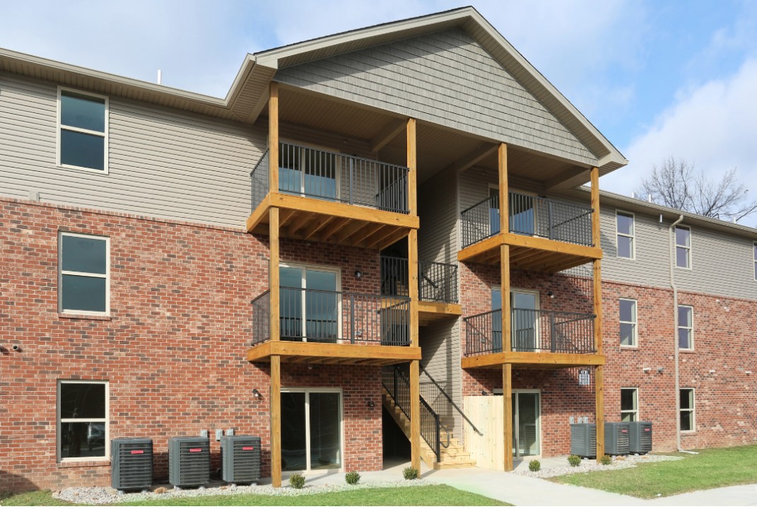 Stonecrest 717, · Unit 2/2