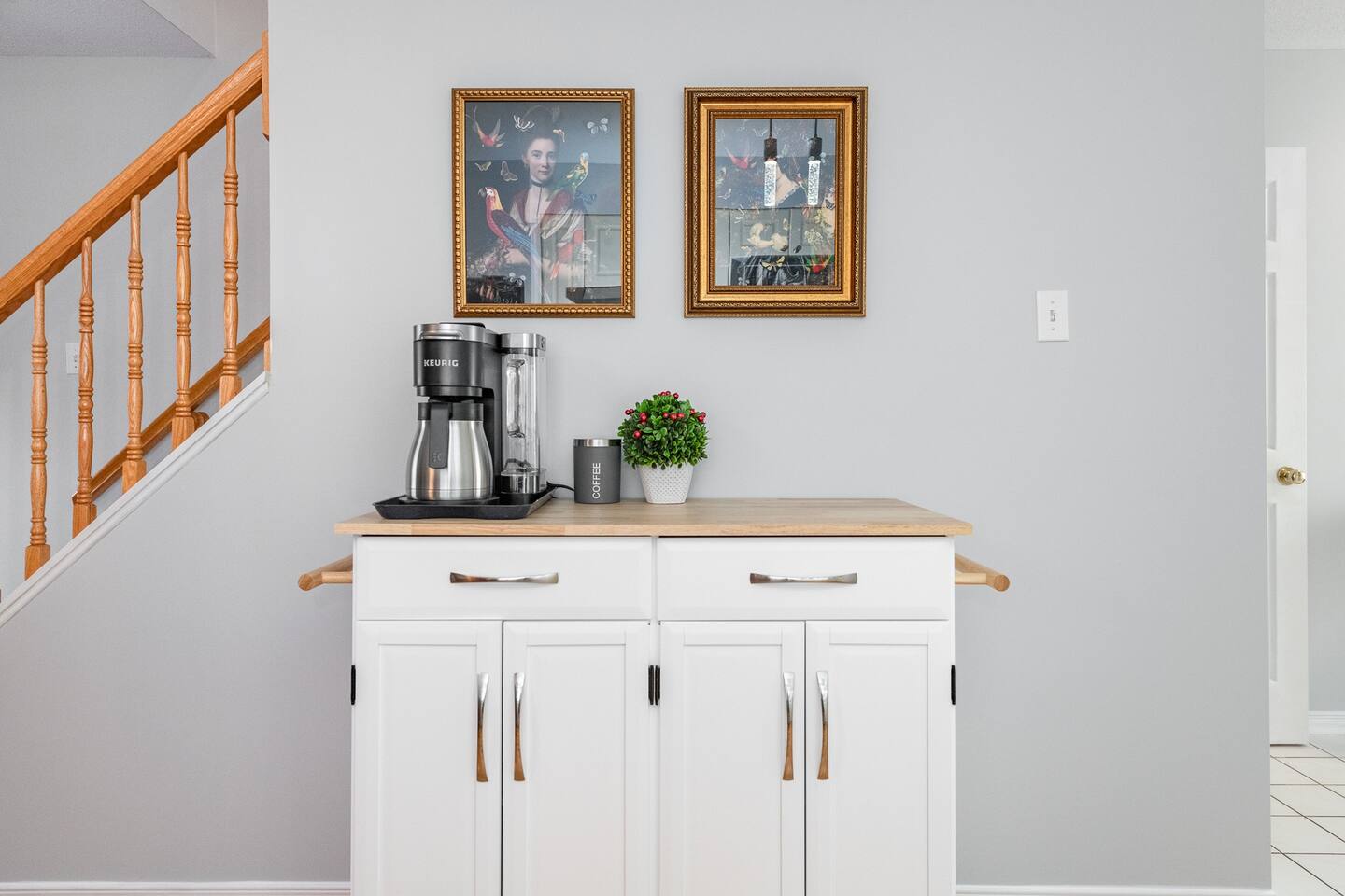 The Victorian Central:  furnished mid-term rental photo 2