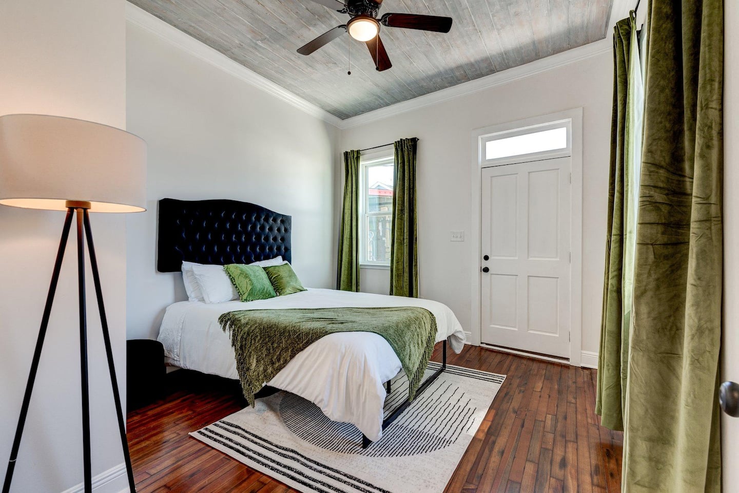 beautifully decorated first bedroom | queen