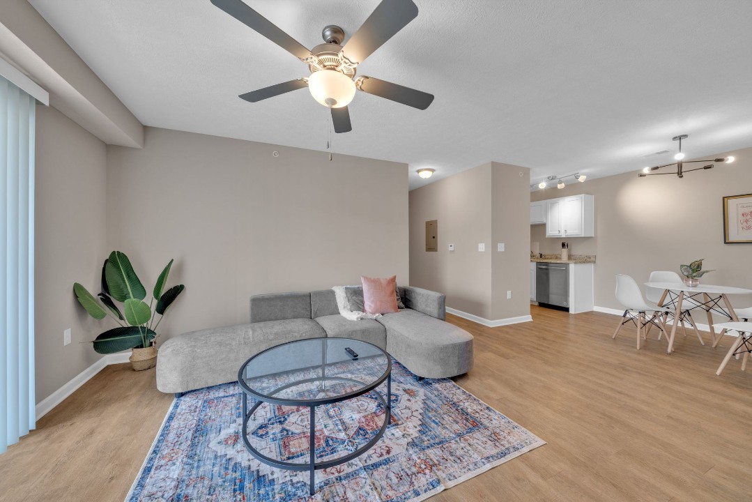 Stonecrest 620, · Unit 2/2